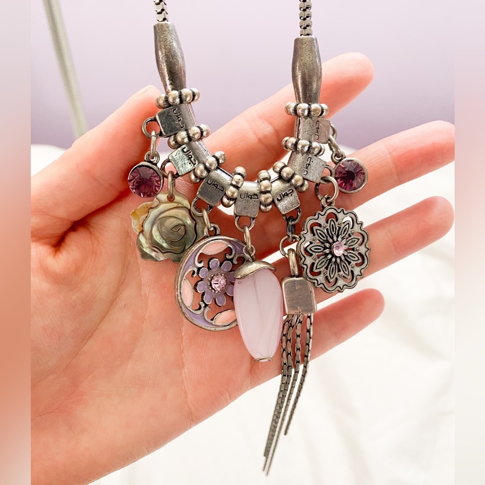 NWOT SILVER LONG STRAND NECKLACE WITH PURPLE GEMS